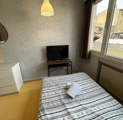 Au Centre De 5 * Valence (Drome)
